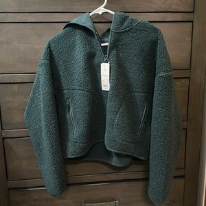 Uniqlo fleece half-zip